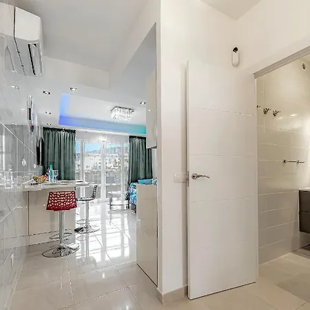 Beautiful Deluxe Sun And Sea * Адехе