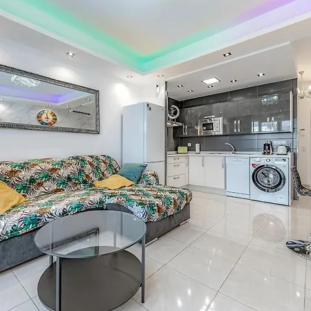 Beautiful Deluxe Sun And Sea Апартаменти *